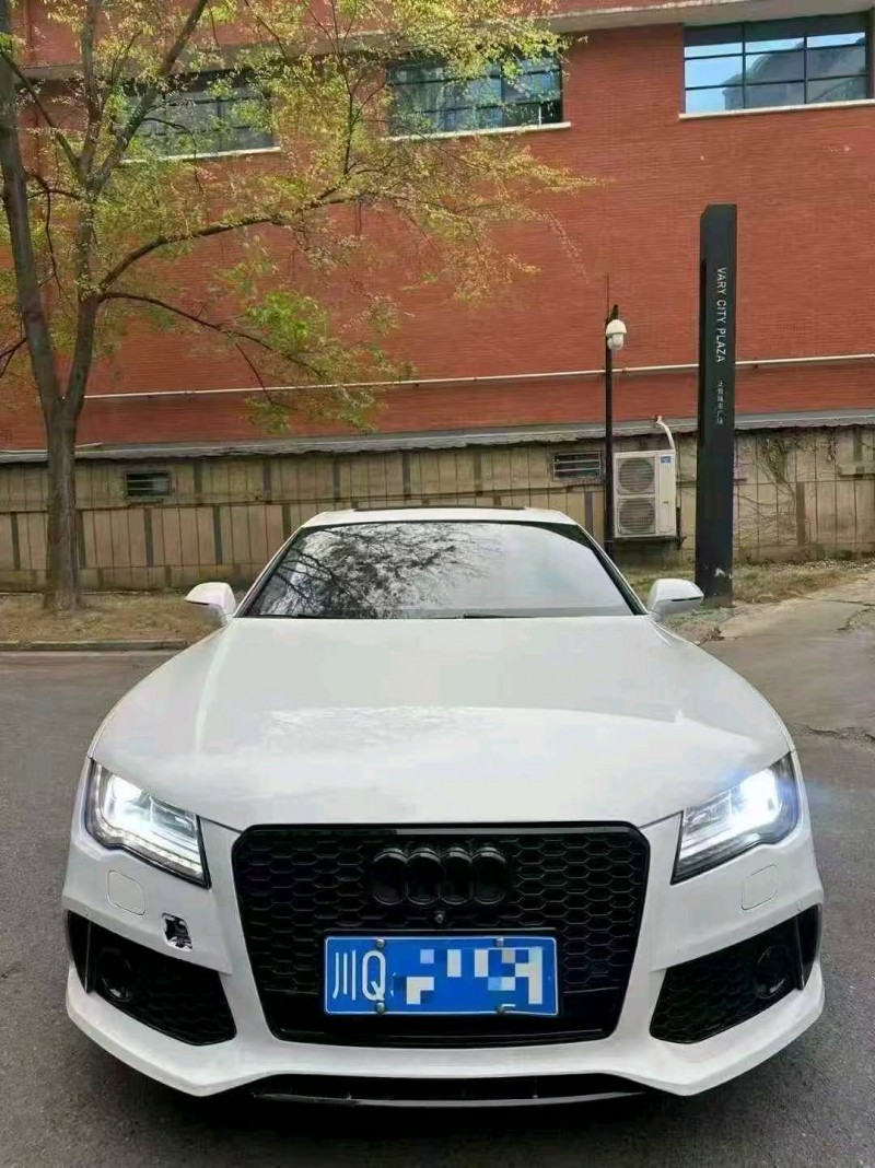 成都15年奥迪A7L1