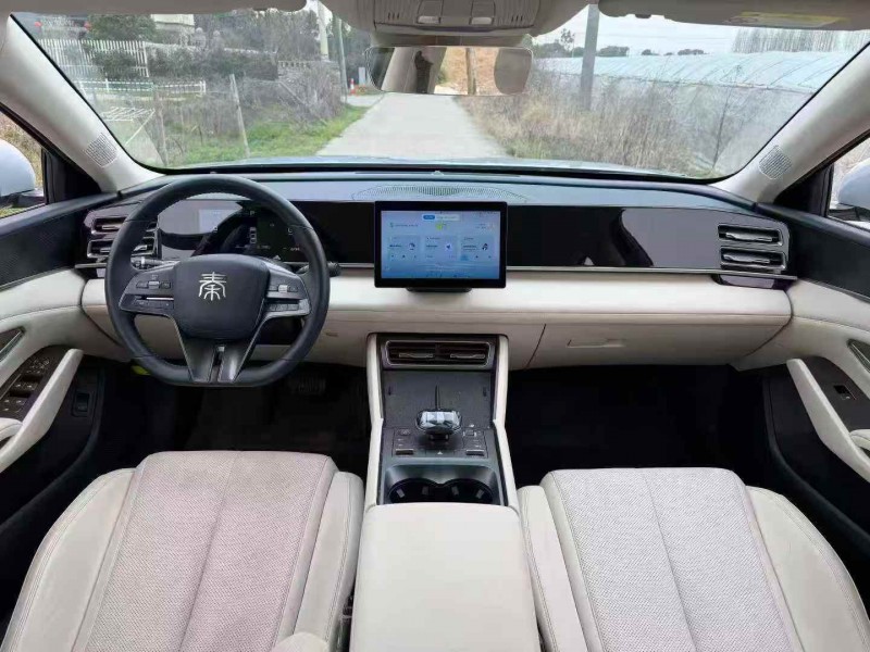 金華24年比亞迪秦4