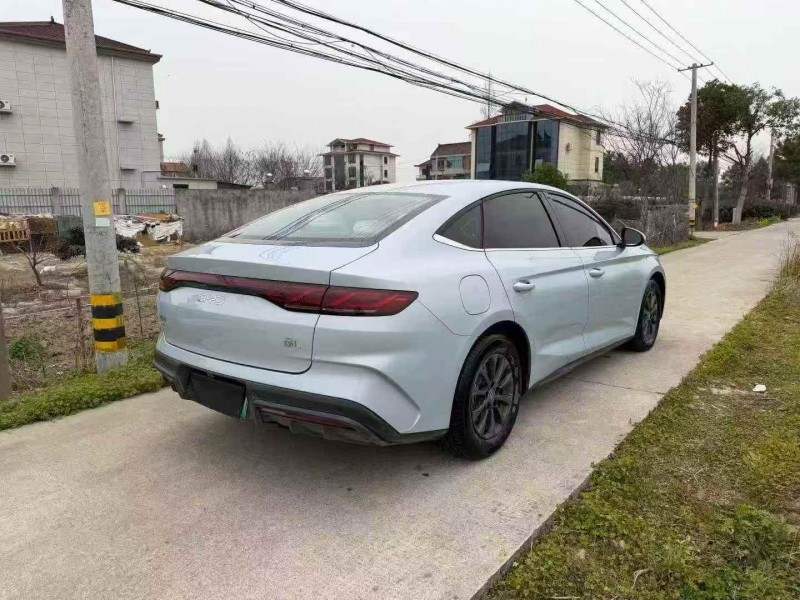 金華24年比亞迪秦8