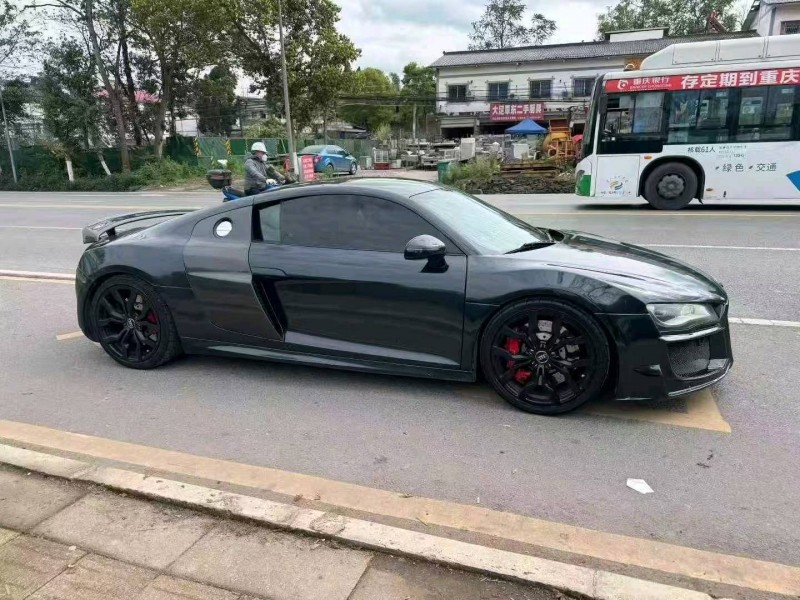 重庆17年奥迪R82