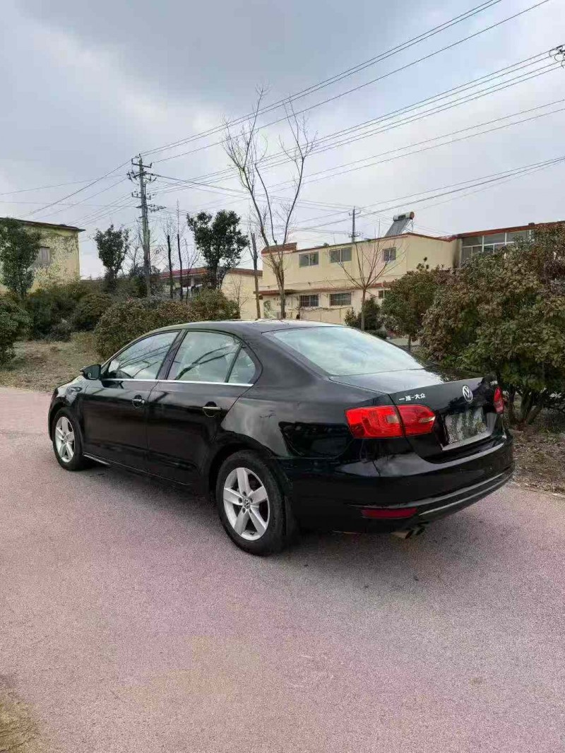 枣庄13年大众速腾7