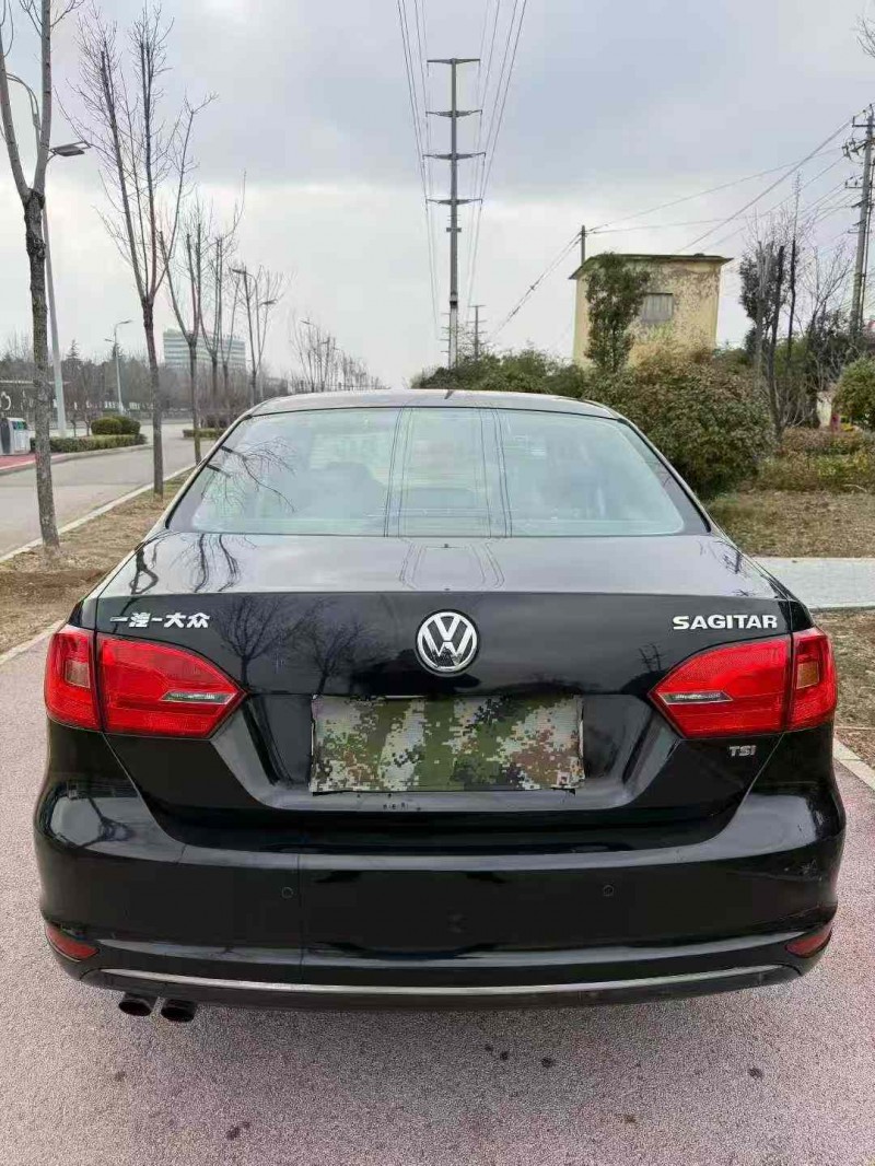 枣庄13年大众速腾9