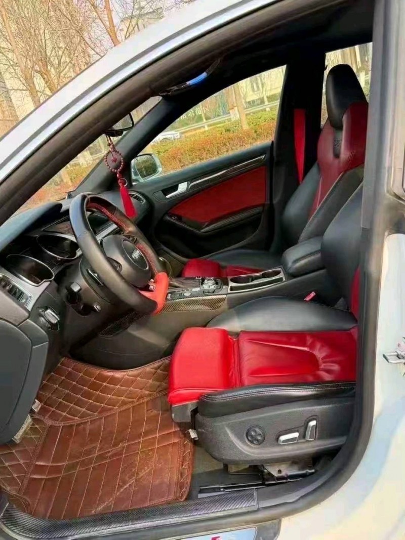 菏澤17年奧迪S57