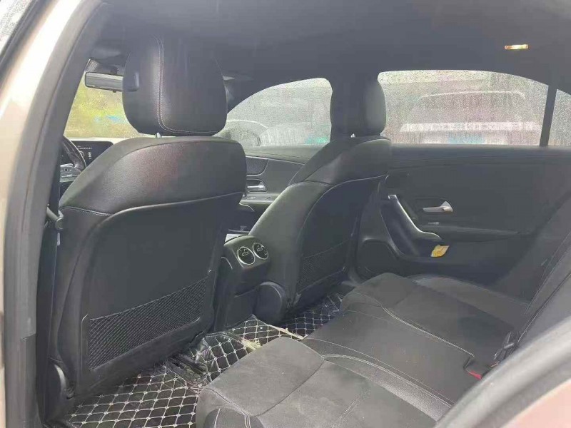 张家界19年奔驰A6