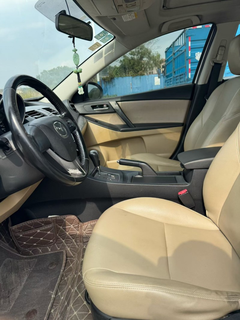 云浮12年马自达34