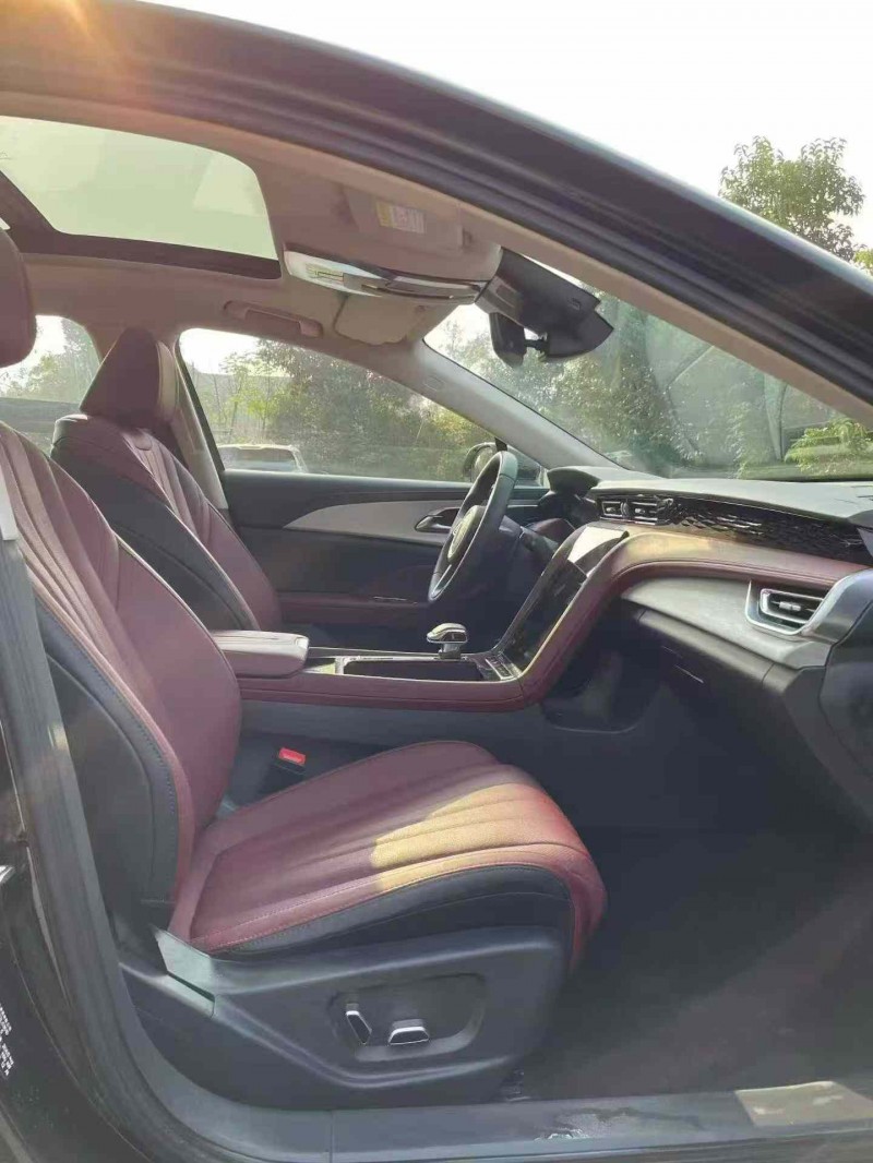 襄阳25年红旗H54