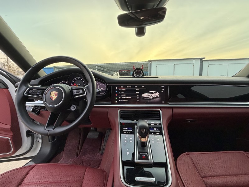 新乡23年保时捷帕拉梅拉5