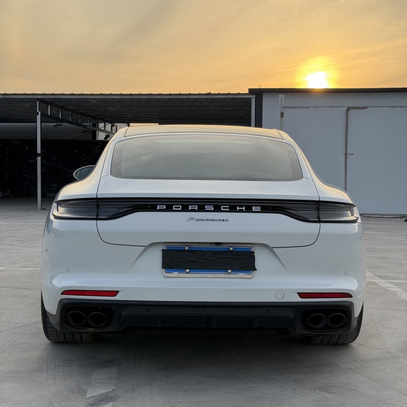 新乡23年保时捷帕拉梅拉8