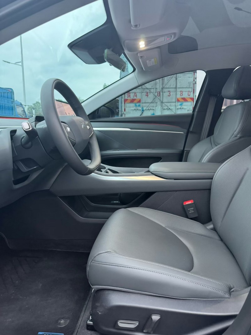 云浮25年小鹏汽车m033