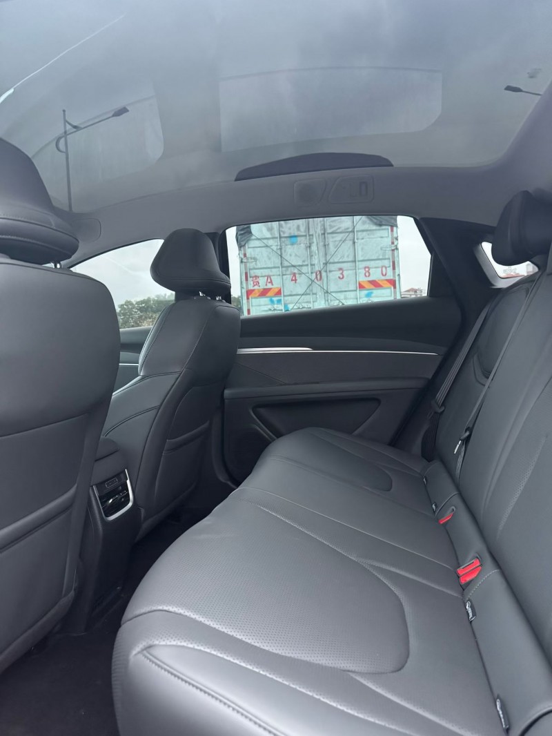 云浮25年小鹏汽车m035