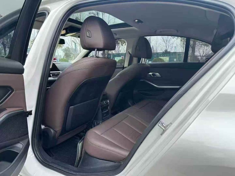 安庆21年宝马3系7