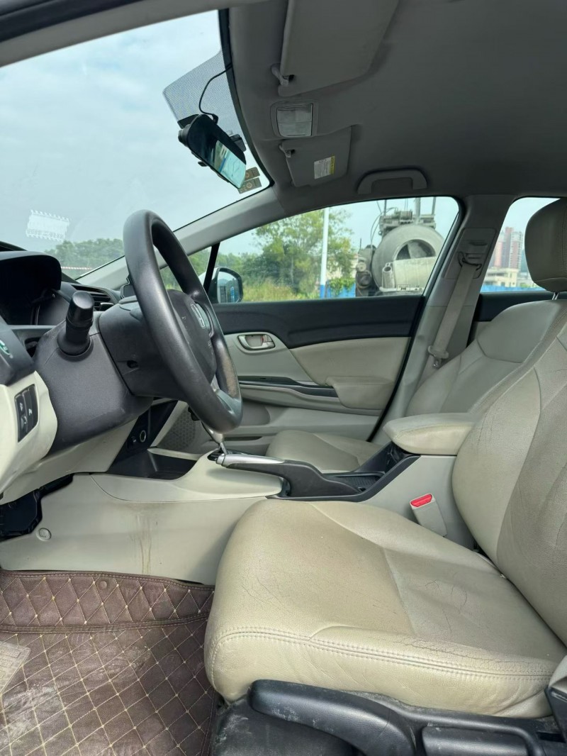 云浮16年本田思域3