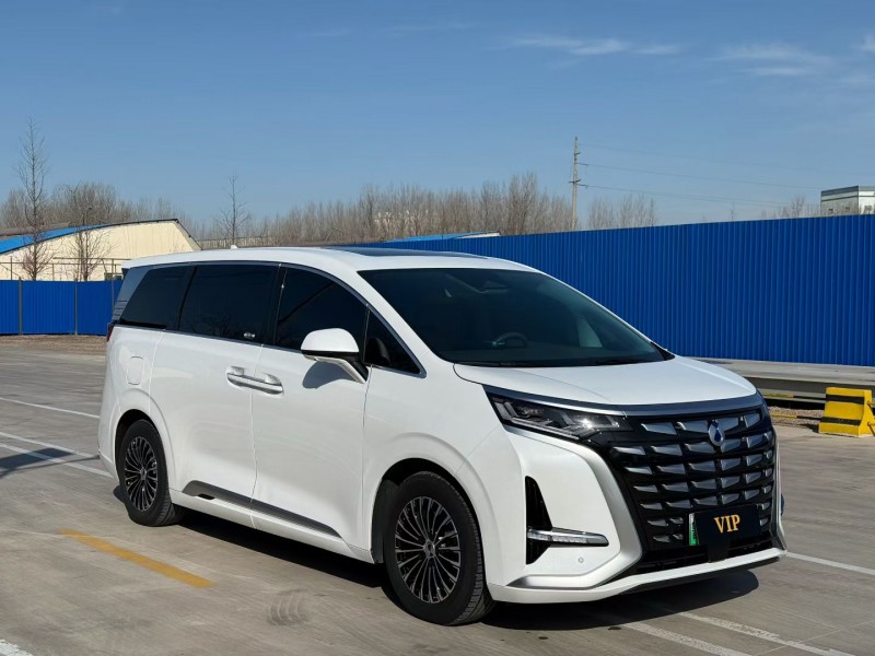 青岛22年腾势D93