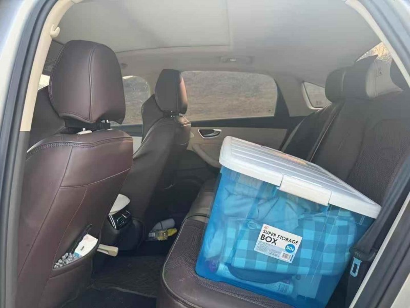 郑州25年荣威D74