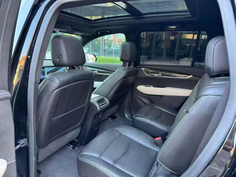 煙臺21年凱迪拉克XT65