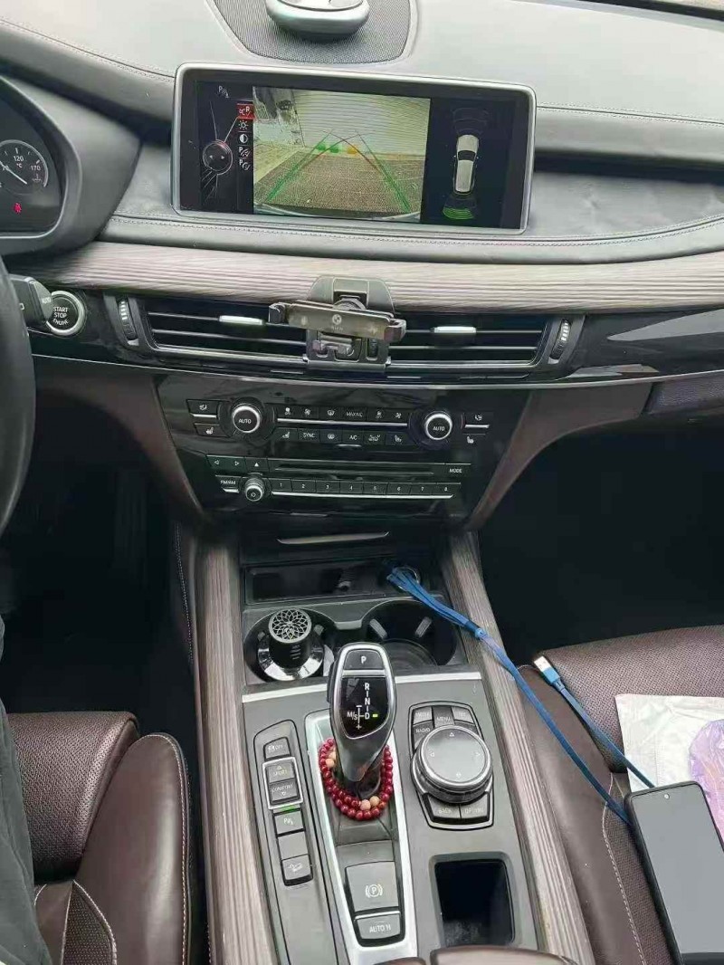 東營14年寶馬X55