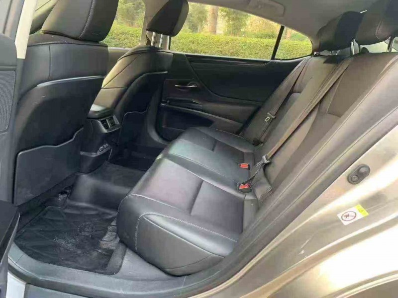 珠海19年雷克薩斯ES6