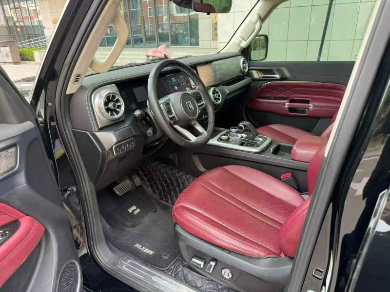 濟寧24年長城汽車坦克4