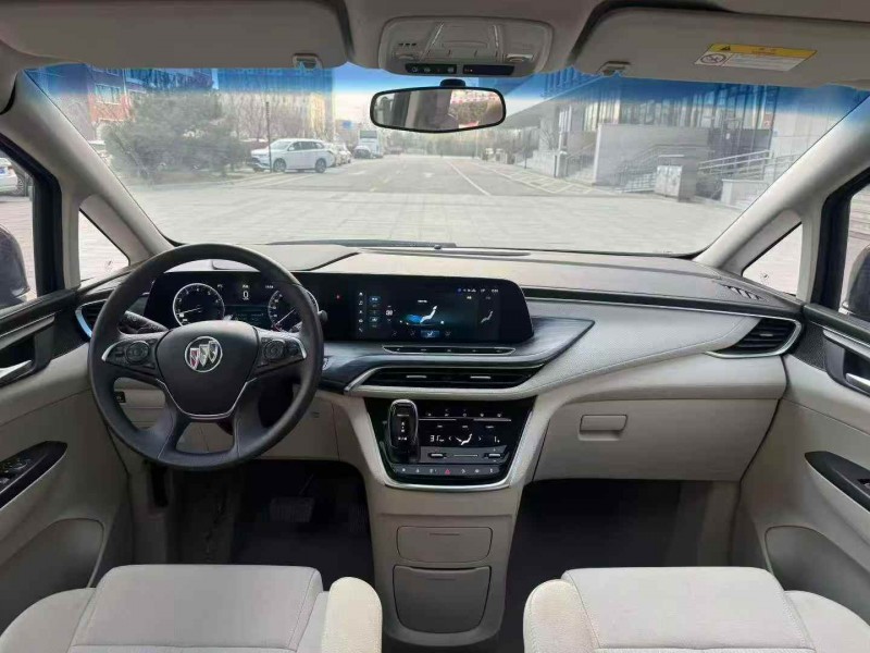 济宁22年别克GL86