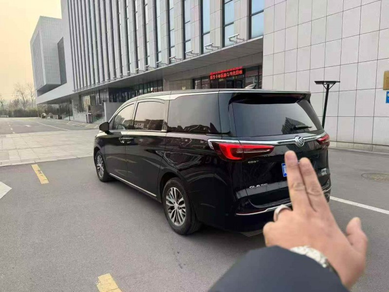 济宁22年别克GL87