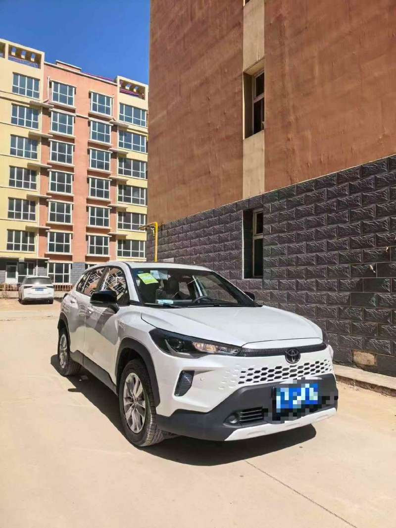 承德26年豐田銳放2