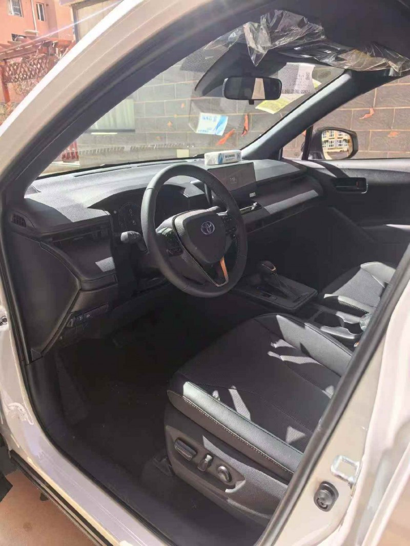 承德26年豐田銳放5