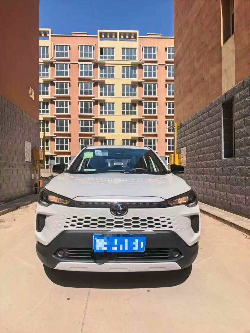 承德26年豐田銳放1