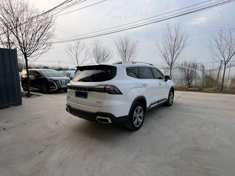 徐州23年吉利豪越4