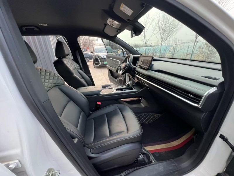 徐州23年吉利豪越8