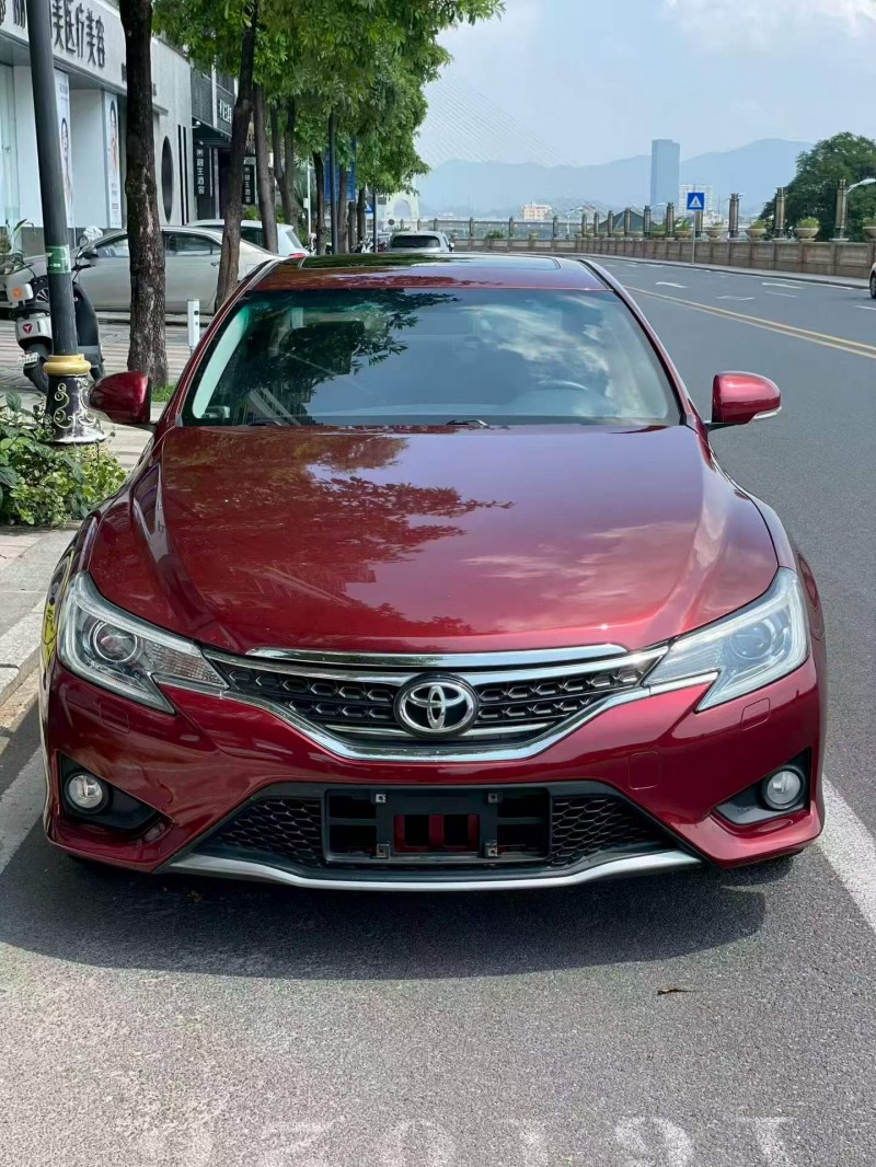 东莞15年丰田锐志1