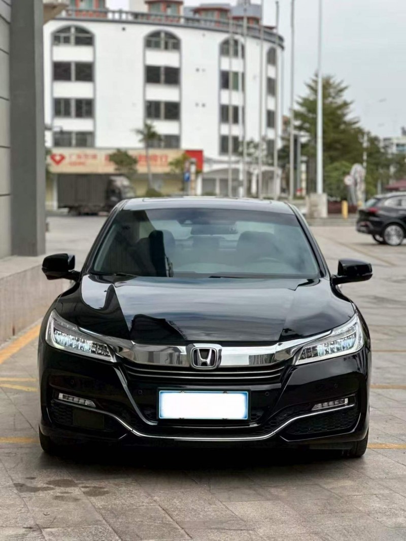 廣州17年本田雅閣1