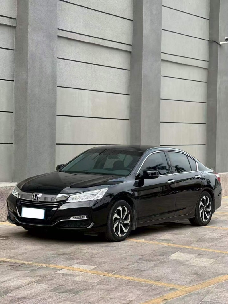 廣州17年本田雅閣2