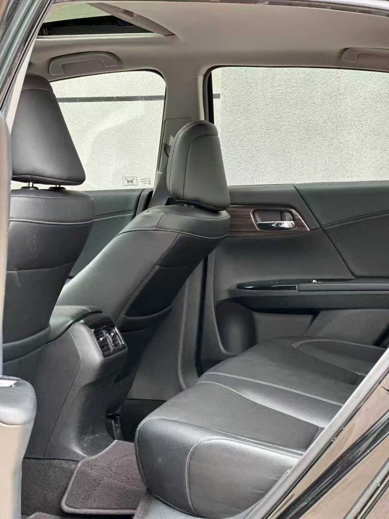 廣州17年本田雅閣6