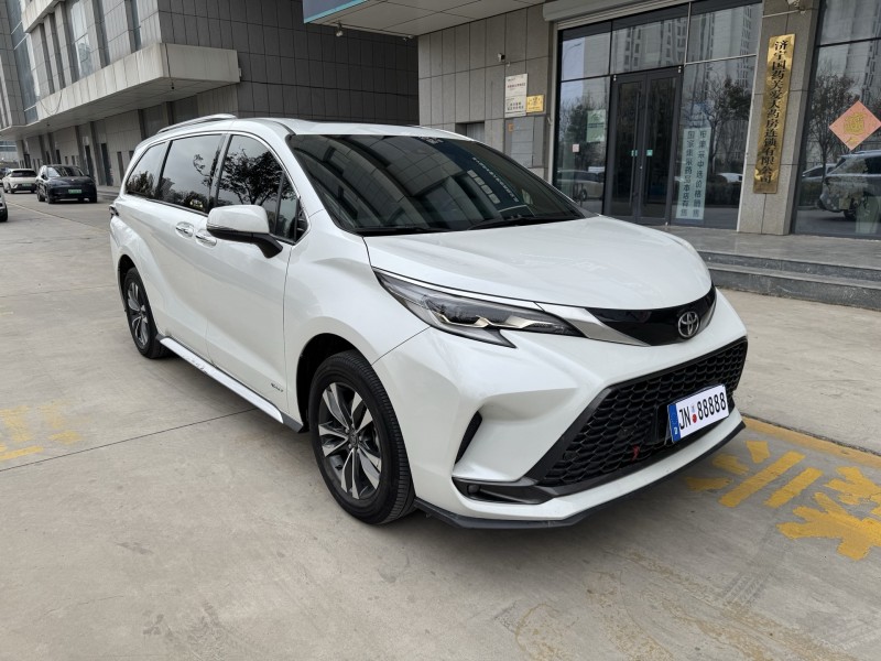 济宁24年丰田格瑞维亚2