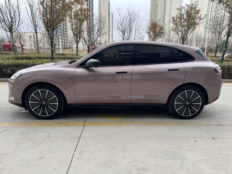 濟寧23年華為智選問界9