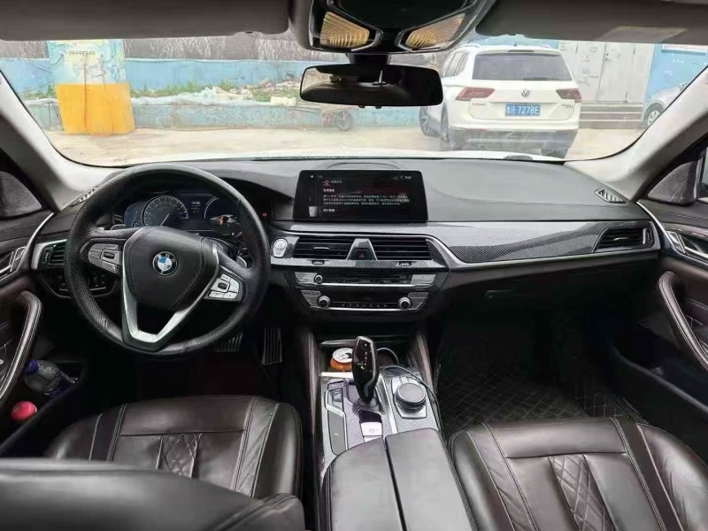 青岛18年宝马5系4