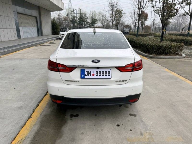 济宁19年福特福睿斯9