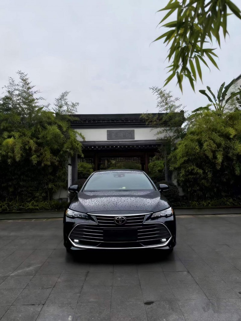 广州22年丰田亚洲龙1