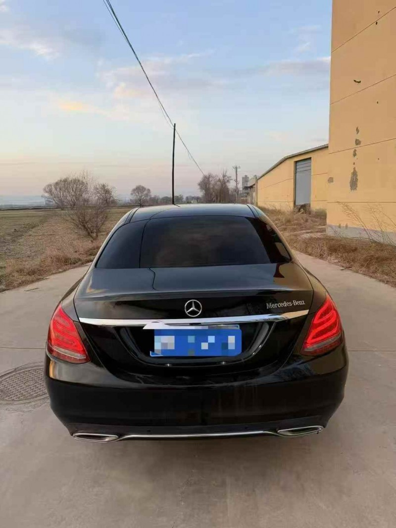 巴彦淖尔17年奔驰C8