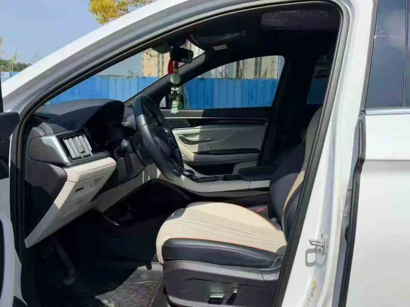 南平23年比亚迪宋5