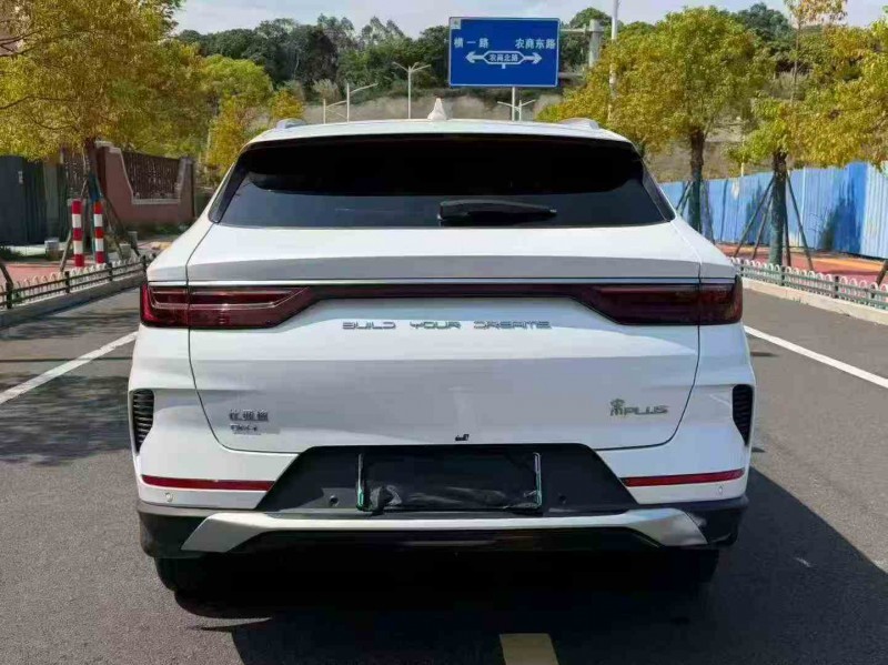 南平23年比亚迪宋9