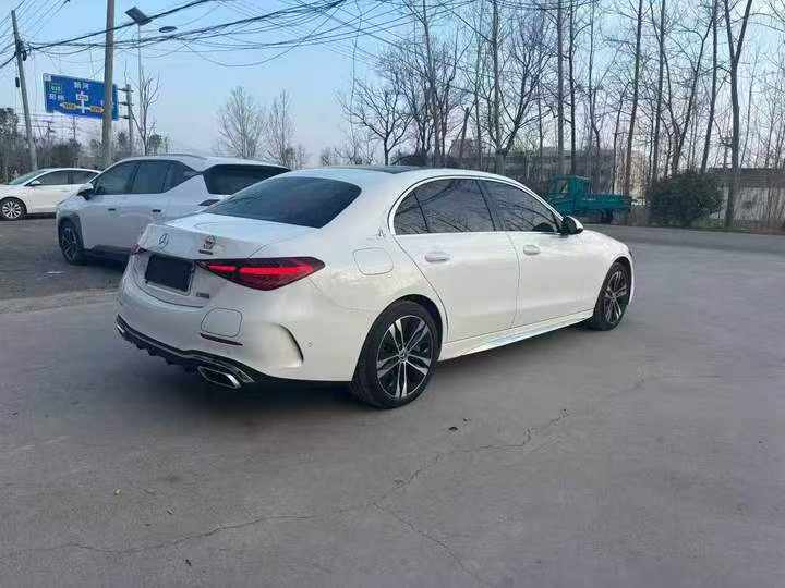 徐州24年奔驰CL8