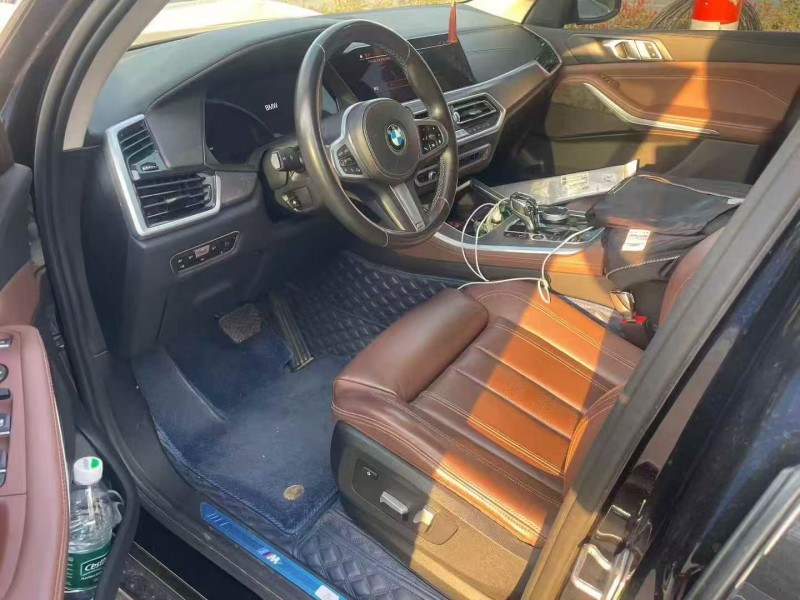 保定21年宝马X53