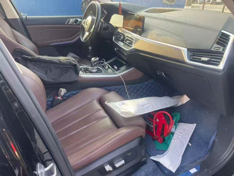 保定21年宝马X54