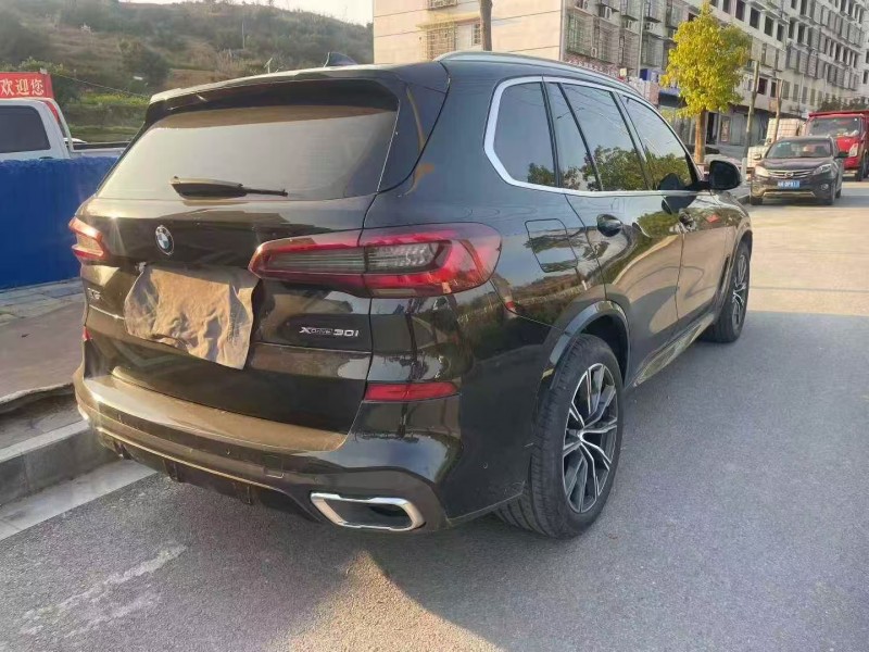 保定21年宝马X55