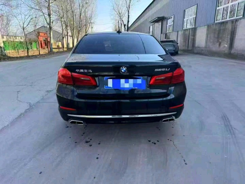 承德18年宝马5系9