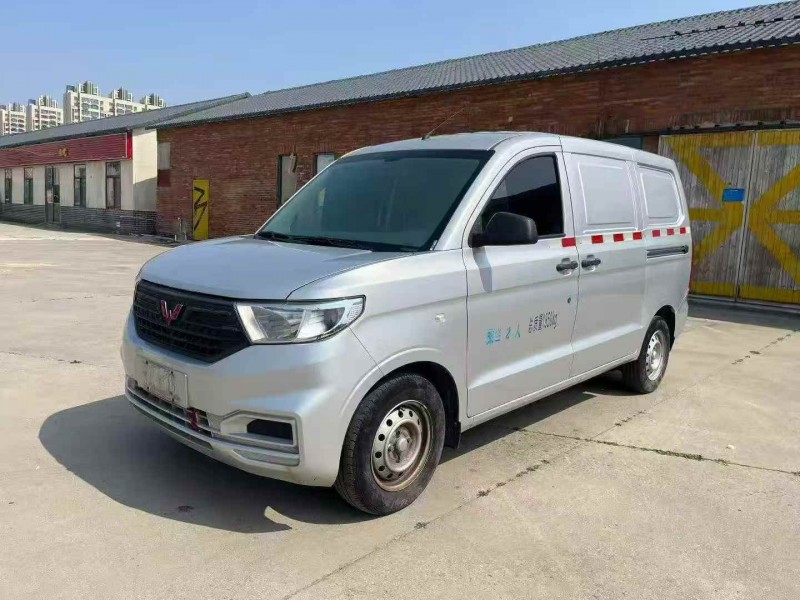 青岛23年五菱汽车宏光2