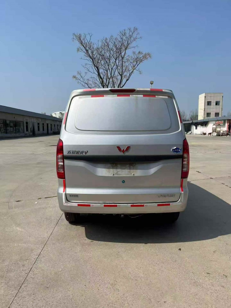 青岛23年五菱汽车宏光9