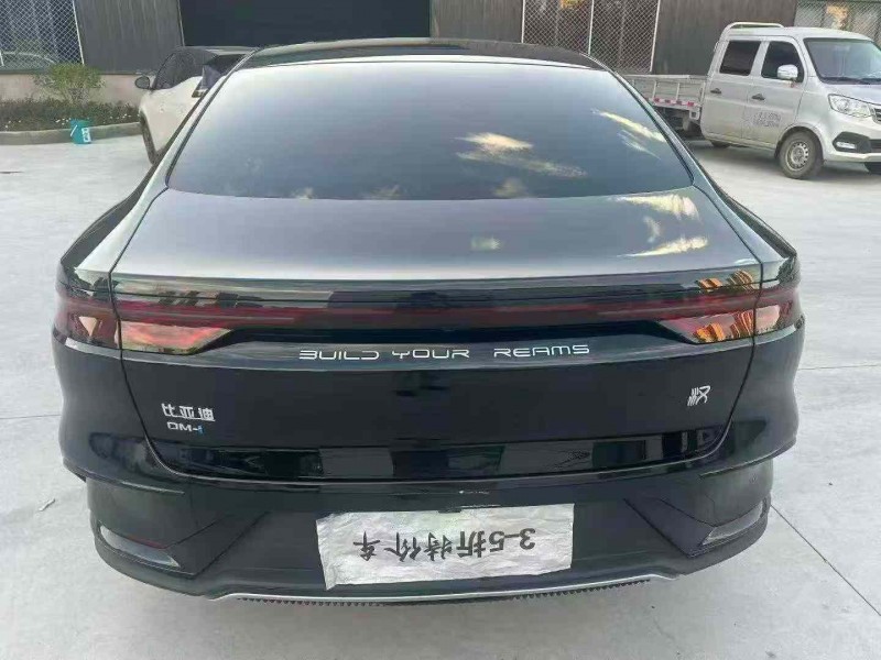 襄陽24年比亞迪漢8