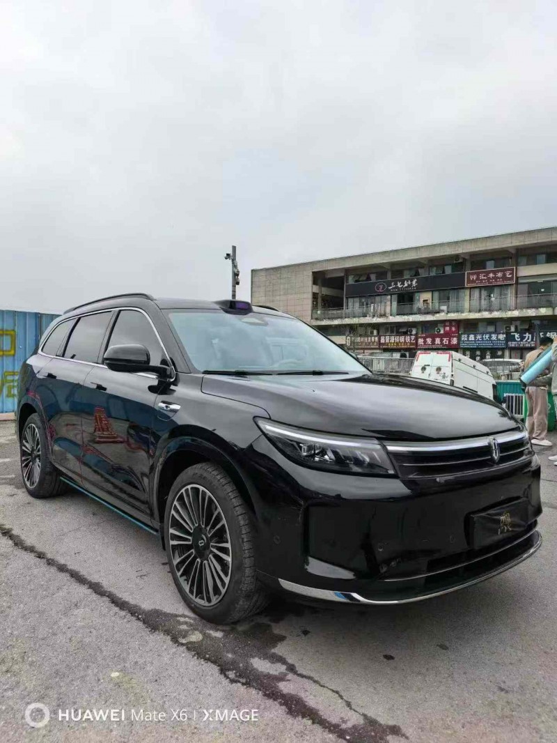 襄陽24年華為智選問界2